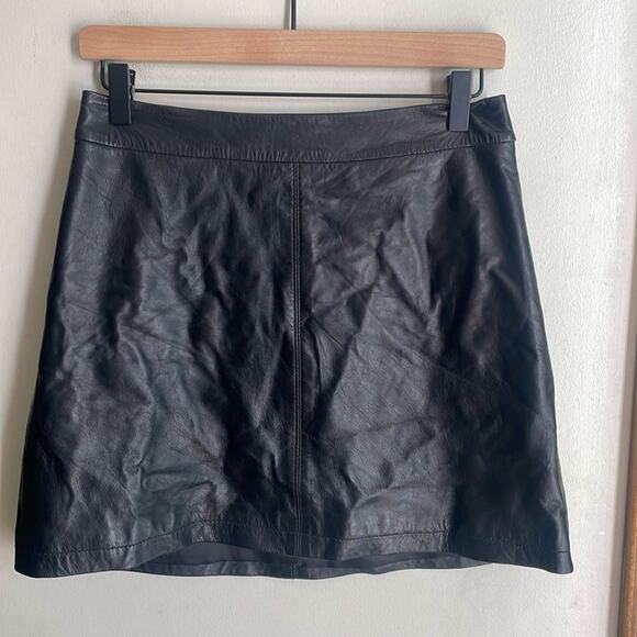 cupcakes and cashmere Marrie Leather Skirt - Picture 4 of 16